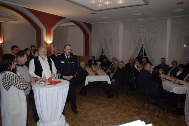 Im Saal der Gaststätte Behrend in der Lübtheener Salzstraße kamen mehr als 100 Gäste zum Neujahrsempfang zusammen. Fotos: Hirschmann Im Saal der Gaststätte Behrend in der Lübtheener Salzstraße kamen mehr als 100 Gäste zum Neujahrsempfang zusammen. Fotos: Hirschmann