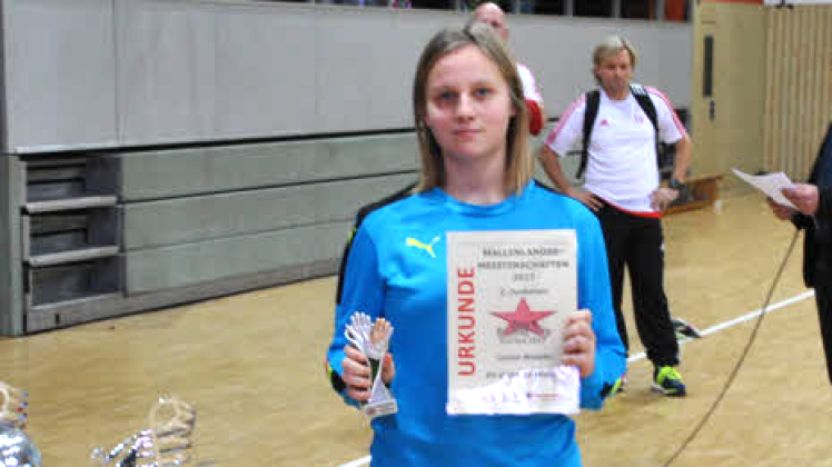 Luana Wietzki vom SV Eiche 05 Weisen wurde als beste Torhüterin der Meisterschaftsendrunde ausgezeichnet.  