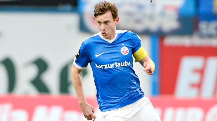 Will den Spieß gegen Regensburg umdrehen: Rechtsverteidiger Maximilian Ahlschwede möchte die 0:2-Niederlage aus dem Hinspiel wiedergutmachen. „Das wäre für den weiteren Verlauf der Rückrunde wichtig“, so der 26-Jährige. Will den Spieß gegen Regensburg umdrehen: Rechtsverteidiger Maximilian Ahlschwede möchte die 0:2-Niederlage aus dem Hinspiel wiedergutmachen. „Das wäre für den weiteren Verlauf der Rückrunde wichtig“, so der 26-Jährige.