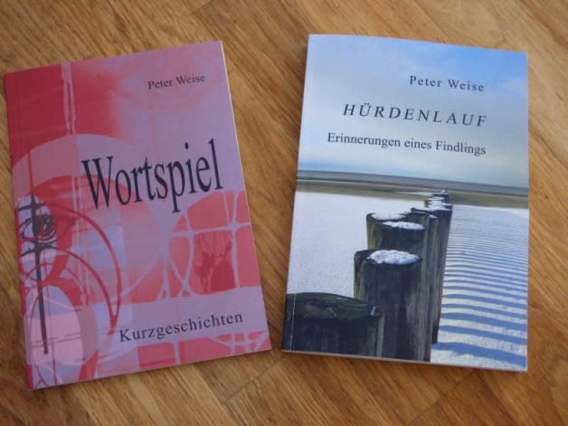 Zwei seiner im BS-Verlag-Rostock erschienenen Bücher Fotos: hnie 