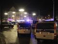 Migranten greifen Jugendliche auf Rostocker Doberaner Platz an: Fünf Verletzte bei Schlägerei - Polizeigroßeinsatz, drei Tatverdächtige gestellt
