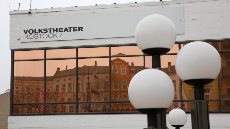 Wo kann und muss das Rostocker Volkstheater sparen? Die Wunschliste der Bühne für einen Neubau wird jetzt von Finanzexperten geprüft. 