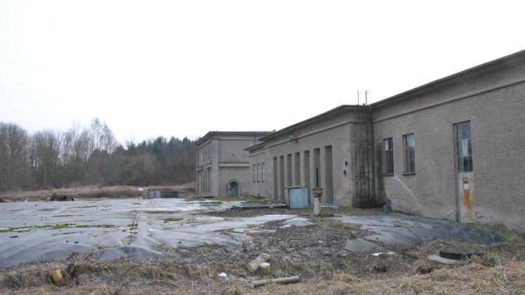 Ein typischer 50er-Jahre-Industriebau: Das Wasserwerk Gosewinkel wird seit fast zwei Jahrzehnten nicht mehr betrieben werden und liegt brach.  