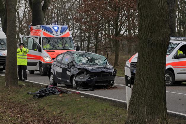 Schwerer Unfall auf der B191 bei Eldena Landkreis Ludwigslust - Parchim