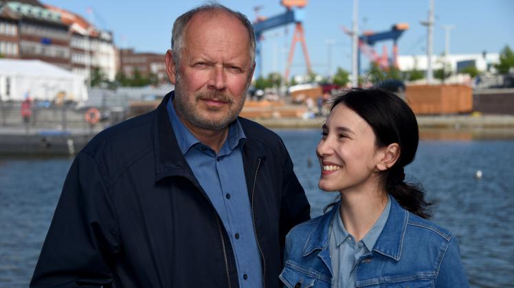 Nach sieben Jahren beim Kieler Tatort wird Sibel Kekilli (r.) nicht mehr als Sarah Brandt neben Kommissar Borowski (Axel Milberg) zu sehen sein.