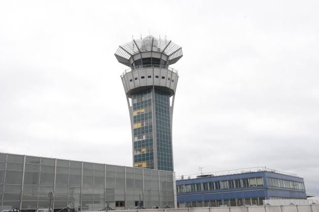 Der Tower des Flughafens Paris-Orly. /Archiv Der Tower des Flughafens Paris-Orly. /Archiv
