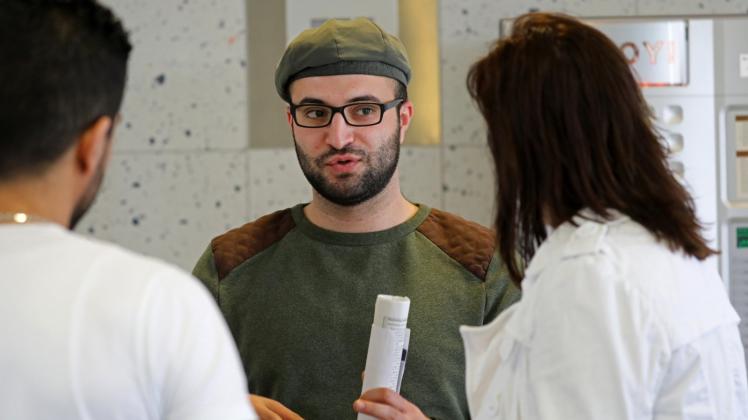 13 Rostocker Gastronomie-Arbeitgeber wollen über mehrere Wochen hinweg Migranten Schritt für Schritt an die Arbeitsaufnahme heranführen. 