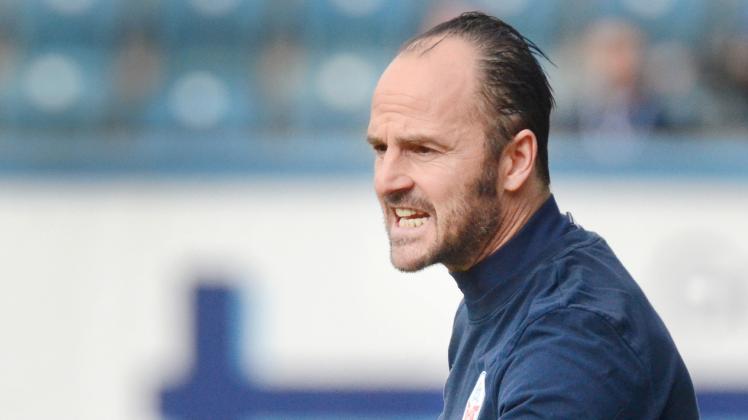 Forderte merh Einsatz von seiner Mannschaft: Hansa-Coach Christian Brand Forderte merh Einsatz von seiner Mannschaft: Hansa-Coach Christian Brand