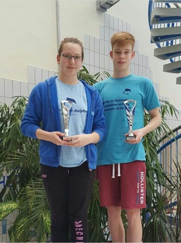 Lea Altenburg und Luc Nadolny sicherten sich den Jugendschwimmpokal 2017.  
