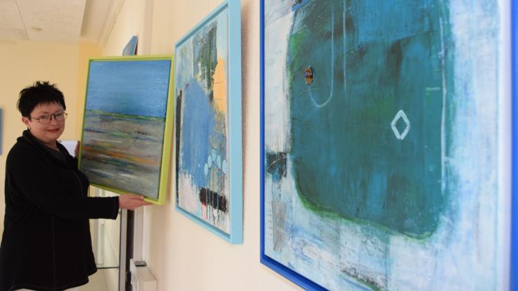 Marion Eßling zeigt ab Freitag  ihre Arbeiten unter dem Titel „Expressive Acrylmalerei“ in der Alten Schule Kosel. 