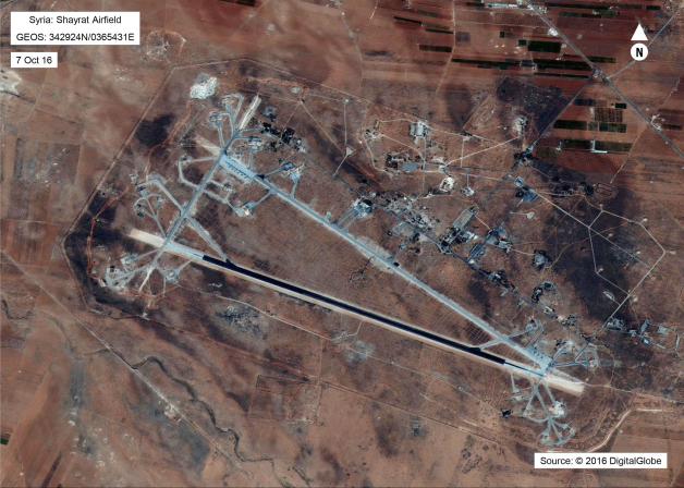 Die Satellitenaufnahme vom 7. Oktober 2016 zeigt das al-Schairat Flugfeld in Syrien.