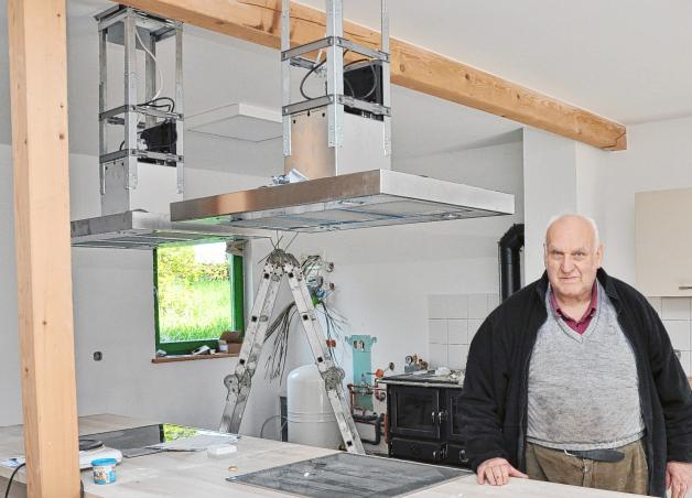 Der offene Kochbereich soll in Zukunft nicht nur Manfred Illmann hinter den Herd locken.