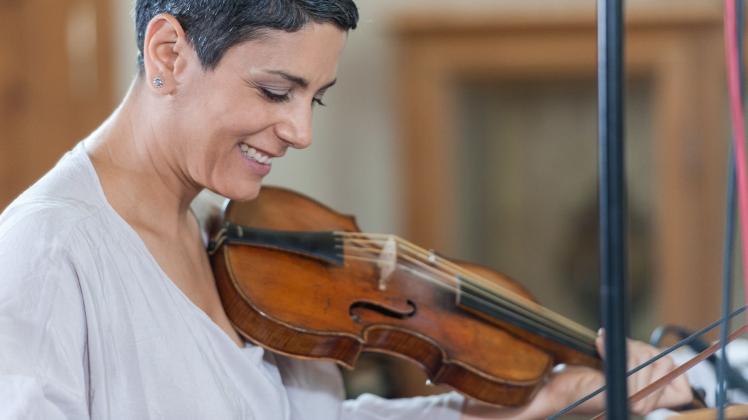 Violinistin Leila Schayegh ist Barock-Spezialistin.