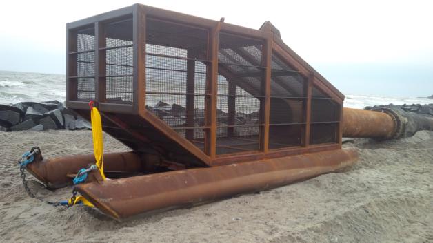 Sicherheitsvorkehrungen: Aufgespülter Sand an den Küsten von MV muss durch  diesen Spezialkorb.