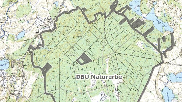 Die schwarze Umrandung zeigt die Schutzgebietsgrenzen des DBU Naturerbes Kaarzer Holz.  Grafik: DBU Naturerbe  