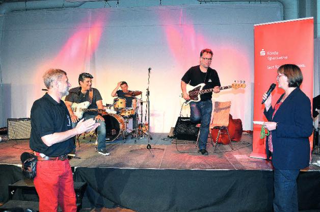 Echte Bluesgr en In Der Schulaula echte-bluesgr-en-in-der-schulaula