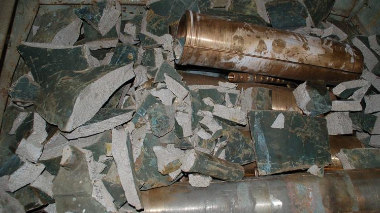 Als im Oktober 2012 die vom Friedhof Groß Ridsenow gestohlene historisch wertvolle Glocke gefunden wurde, war sie schon in hunderte Teile zerlegt. 