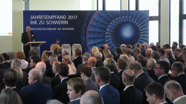 Spitzentreffen der Wirtschaft in Schwerin – 350 Gäste kamen zum Jahresempfang der IHK. Fotos: IHK/Silke Winkler 