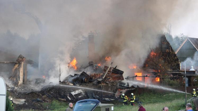 Bei dem Brand Ende Mai entgingen die Feuerwehrmänner nur knapp einer Katastrophe. 