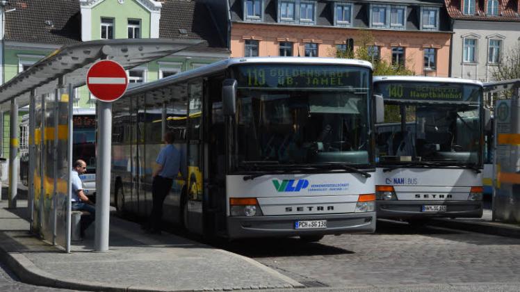 Haltepunkt Hauptbahnhof: Busse aus dem Landkreis Ludwigslust-Parchim kommen hier an. 