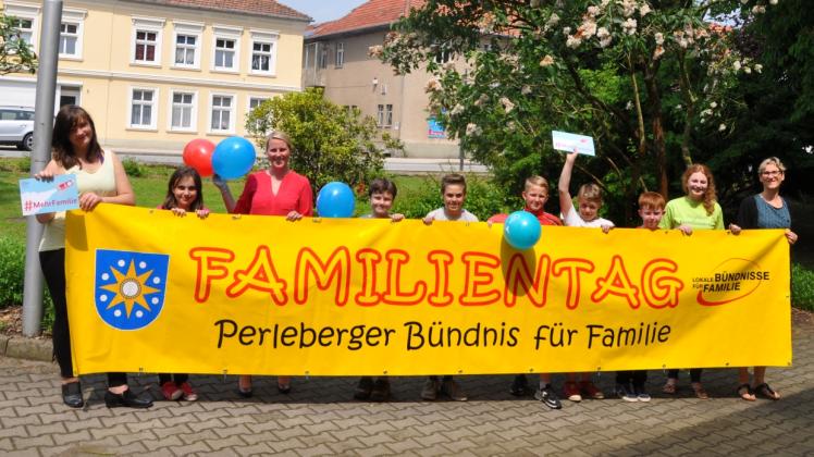 Wir sind dabei und hoffen, dass viele mit uns am 15. Juli den 10. Perleberger Familientag und die Prignitzer Familienmesse an der Rolandhalle feiern.  