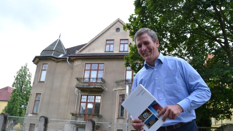 Selbst begeistert von der Villa am Schillerplatz 8 ist BBL-Sprecher Christian Hoffmann. 