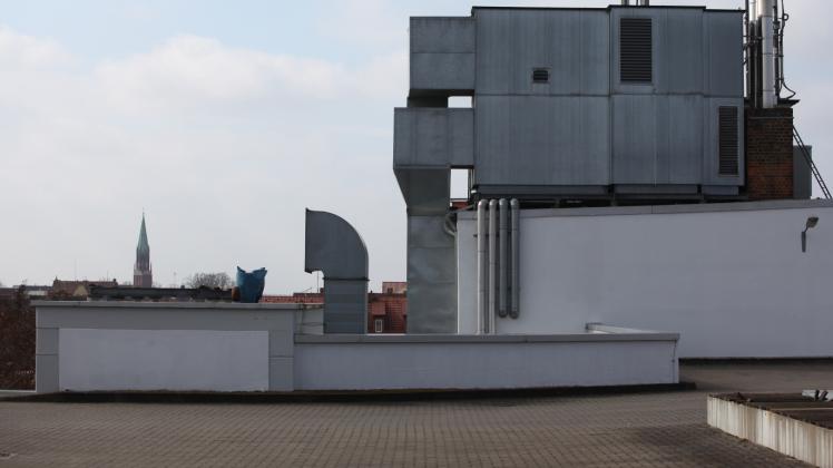 Das Parkdeck auf der Prignitz-Galerie wird derzeit nicht genutzt. Laut Eigentümer reichen die Stellplätze auch nicht aus.  