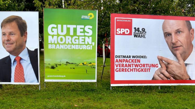 Erstmals müssen Parteien in der brandenburgischen Gemeinde Letschin Geld für das Aufstellen ihrer Wahlplakate bezahlen.  