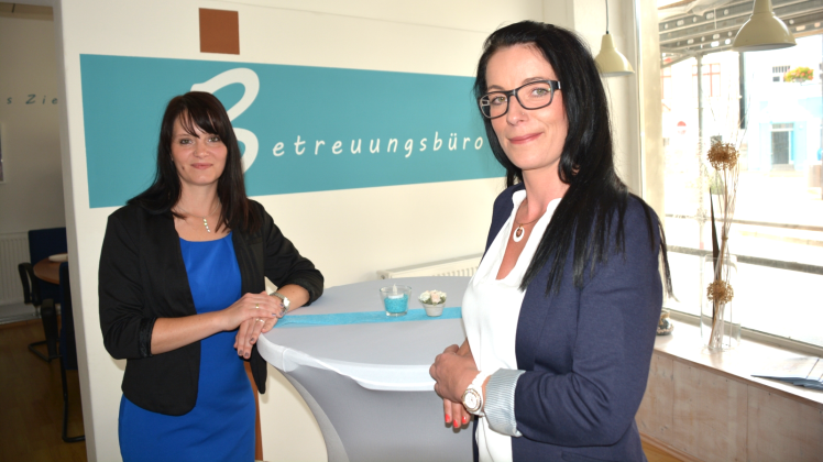 Als Team sind sie stark: Susanne Witt (l.) und Ulrike Brockmann sind in Bützow Ansprechpartner für Menschen, die Hilfe zur Bewältigung des Alltags benötigen, und deren Angehörige.  