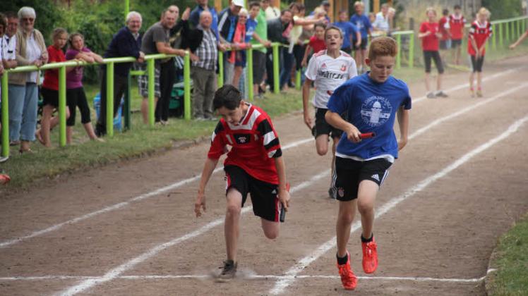 Der Staffellauf der Grundschulen ist einer der Höhepunkte des Jahn-Sportfestes in Lanz.  