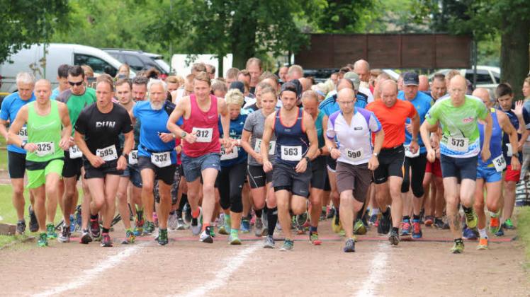 Insgesamt 86 Läuferinnen und Läufer gingen gestern beim Jahn-Gedenklauf auf die drei Distanzen.  