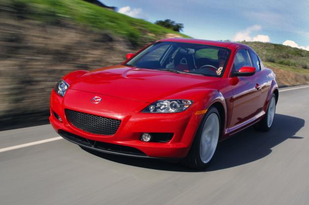 Wankelmut: Bis 2012 hielt Mazda dem Wankelmotor im RX-7 die Treue und bereitet nun ein Comeback des Konzepts als Range Exender in einem Hybridauto vor.  