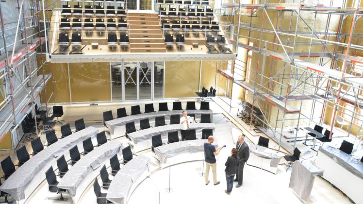 Der neue Plenarsaal im Schloss soll am 26. September eingeweiht werden. 