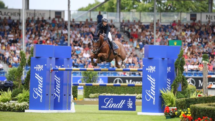 Simone Blum und Alice in einer Prüfung beim CHIO in Aachen. Reiterin und Pferd sind für die Züchter des Deutschen Sportpferdes das „Aufsteigerpaar des Jahres 2017.  