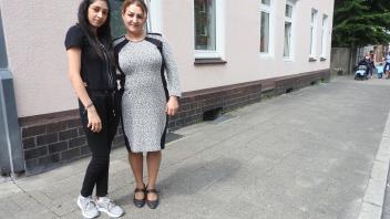 Sabrina (links) und ihre Mutter Sevda leben seit zwei Jahren in der Christianstraße.