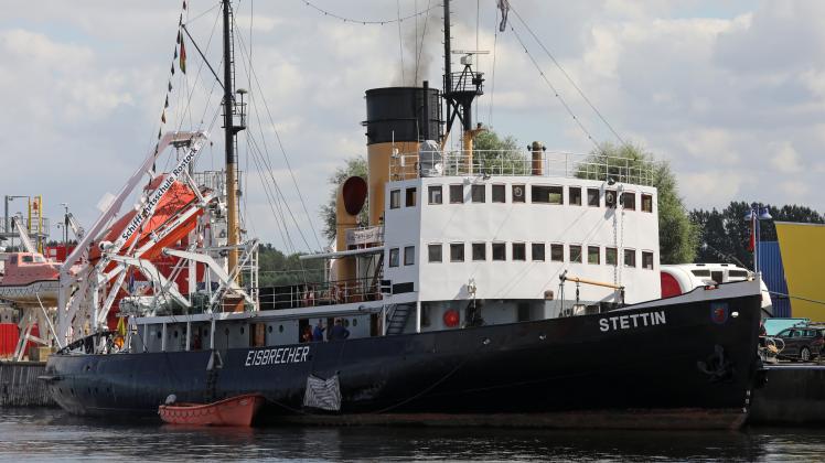 Der Dampfeisbrecher liegt derzeit im Fischereihafen Rostock. Nach seinem Unfall ist das Museumsschiff nicht mehr fahrbereit. 