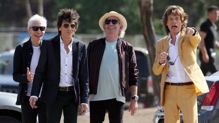 Die Stones kurz vor einem Auftritt im Stadion von Santiago de Chile: Charlie Watts (von links), Ron Wood, Keith Richards und Mick Jagger. /Archiv