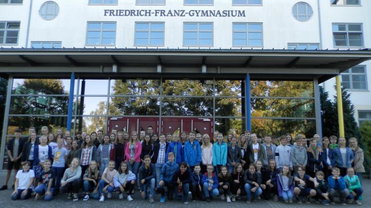 Neue Schülerinnen und Schüler in der Jahrgangsstufe 7 am Friedrich-Franz-Gymnasium Parchim 