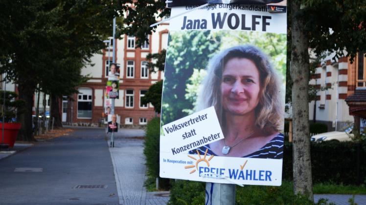Wahlplakat von Jana Wolff in Schwerin  