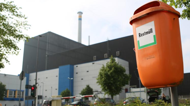 Wohin mit dem radioaktiven Abfall? Diese Frage stellt man sich auch im Kernkraftwerk Brunsbüttel. 
