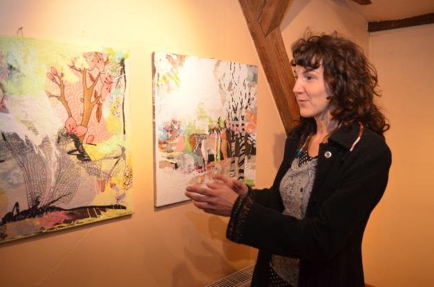 Judith Horvath aus Olgashof bei Wismar zeigte im Weinhaus im Hof Collagen aus Stoffen. Judith Horvath aus Olgashof bei Wismar zeigte im Weinhaus im Hof Collagen aus Stoffen.