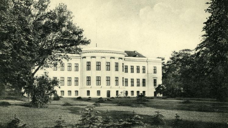 MV historisch (183): Doberan – das Palais in der Gartenansicht von 1907 
