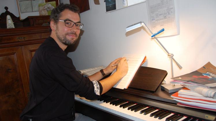 Musiklehrer und Komponist: Timo Steinke freut sich auf die Uraufführung seines neuesten Werkes.  