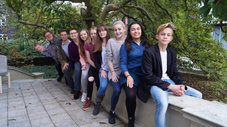 Diese zehn Jugendlichen wollen zukünftig in der Politik mitreden. Der neue Kinder- und Jugendbeirat Elmshorn.  