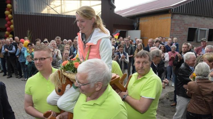 Wurde am Sonntag in Bergedorf begeistert gefeiert: die Vielseitigkeitsreiterin Sandra Auffarth vom RV Ganderkesee. Sie hatte bei den Olympischen Spielen in Rio de Janeiro Teamsilber gewonnen. 