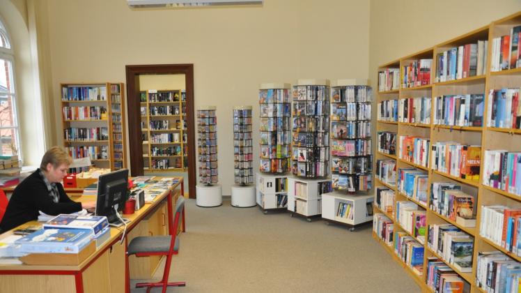 Die Stadtbibliothek von Brüel hat als einzige im Amtsbereich eine fest angestellte Mitarbeiterin. 