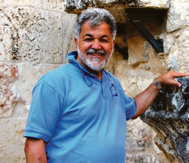 Archäologe Osama Hamdan fördert „alte Steine“ in Sebastia zu Tage.