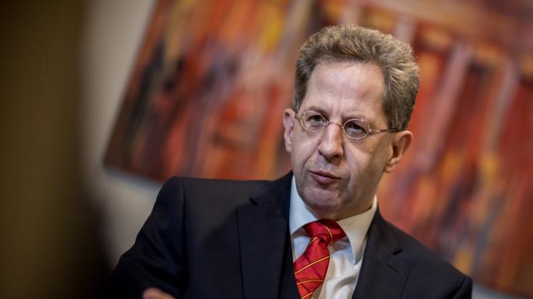 Verfassungsschutzchef Hans-Georg Maaßen sieht mit Sorge die Rückkehr von Frauen und Kindern aus IS-Gebieten. Verfassungsschutzchef Hans-Georg Maaßen sieht mit Sorge die Rückkehr von Frauen und Kindern aus IS-Gebieten.