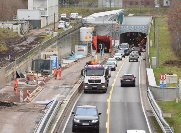Die für die Verkehrslage am Kanaltunnel zuständigen Behörden wollen schneller über ausgelöste Höhenkontrollen informieren.