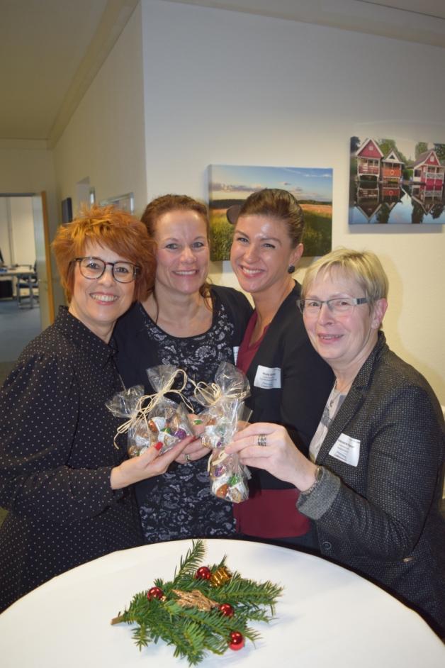Wesentlich an der Organisation für den SVZ-Adventsbrunch beteiligt: Die SVZ-Mitarbeiterinnen Silke Wiese, Astrid Schneider, Nicole Boldt und Heidemarie Fesner (v.l.) .